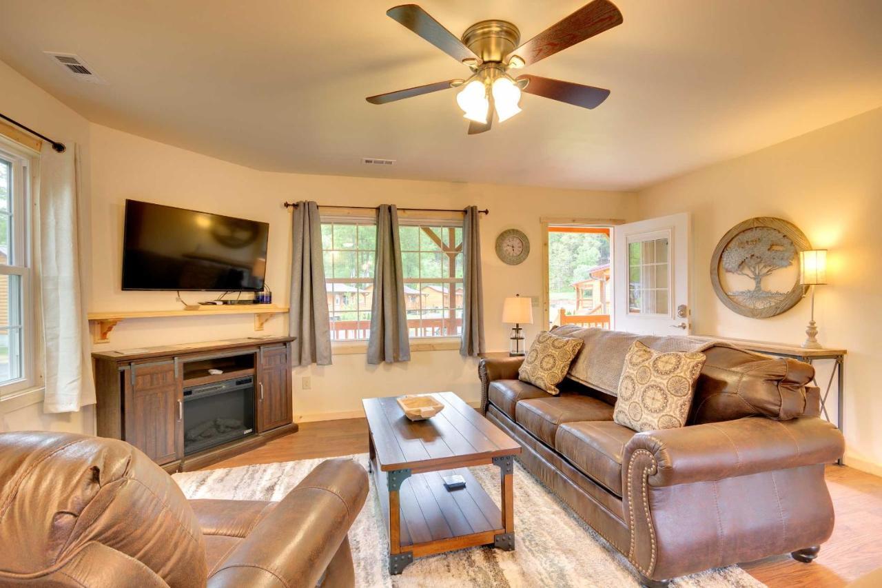 Cozy Cabin On Tuckasegee River - Near Bryson City Exterior photo